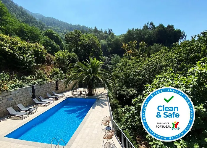 Chalet Villas Geres